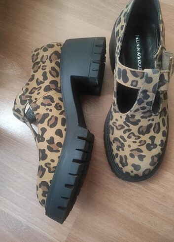 Pelinin Ayakkabıları Pelinin ayakkabıları leopar süet