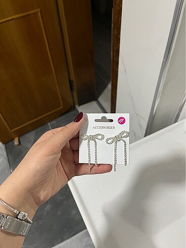 Taşlı Fiyonk Küpe