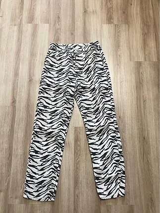 zebra desenli pantolon