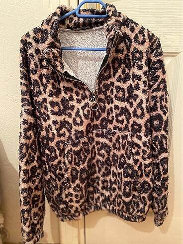 Leoparlı polar