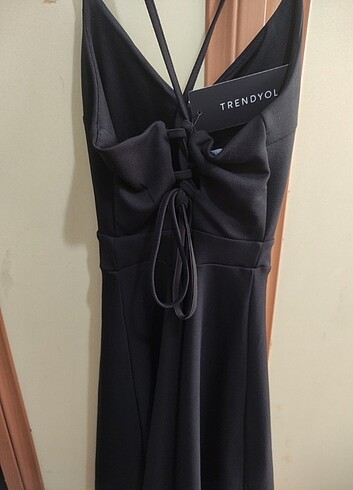 Sırt dekolteli mini elbise  - Görsel 5