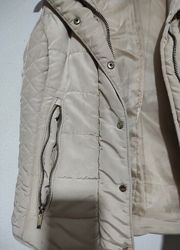 Stradivarius şişme yelek - Görsel 8