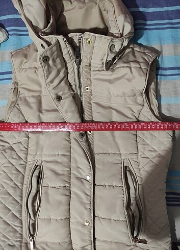 Stradivarius şişme yelek - Görsel 9