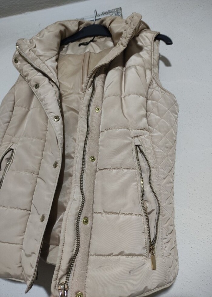 Stradivarius şişme yelek - Görsel 4