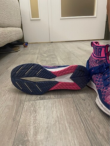 37,5 Beden pembe Renk Puma spor ayakkabı