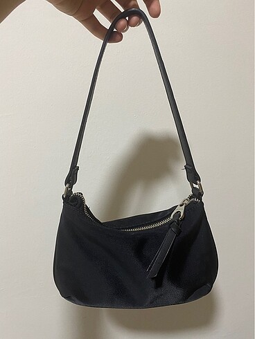 Stradivarius siyah çanta