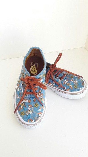 Vans woody