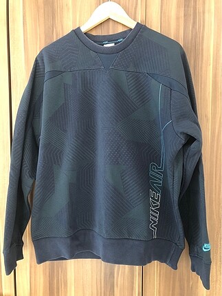 Nike sweatshirt