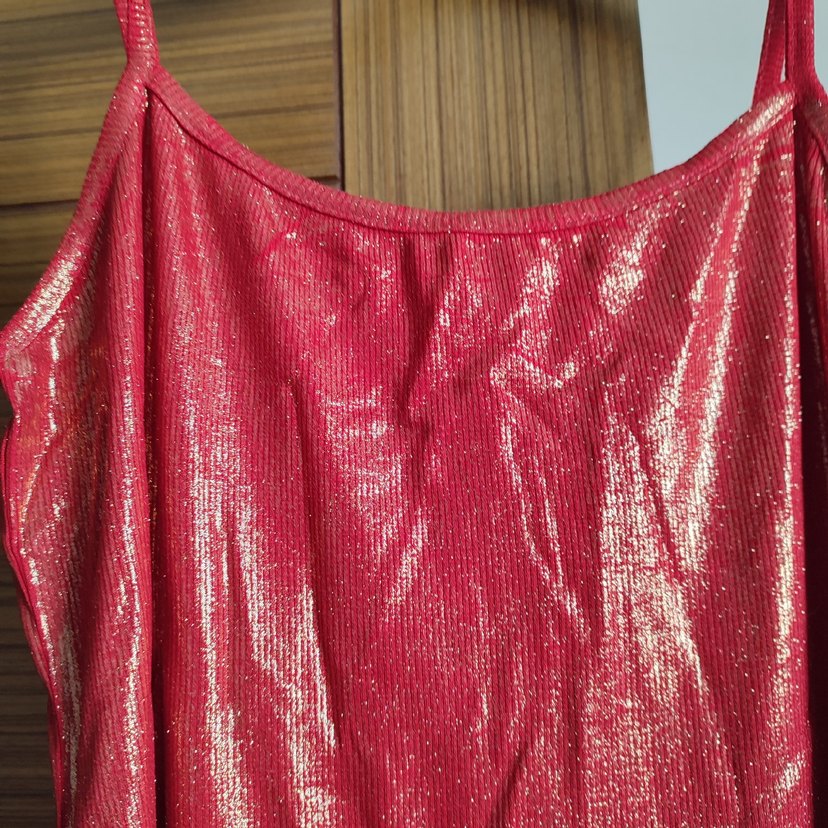 Kırmızı Parlak büstiyer - Görsel 2