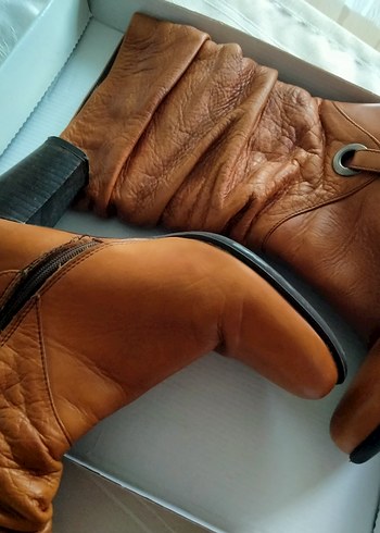 Kahverengi Deri Tokalı Dizüstü Bot - Görsel 3