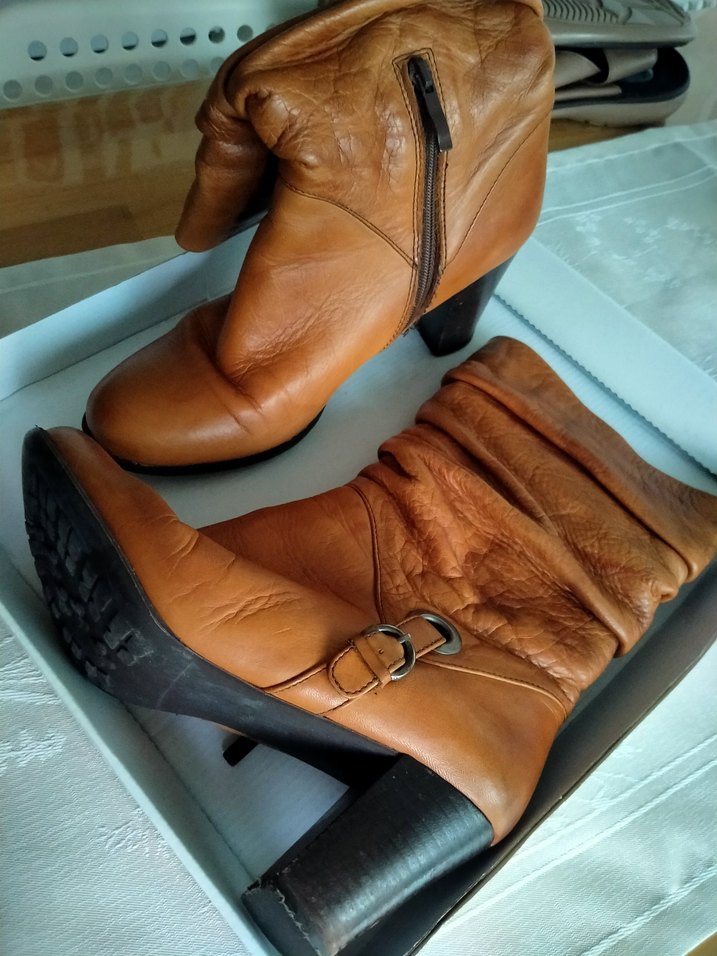 Kahverengi Deri Tokalı Dizüstü Bot - Görsel 2