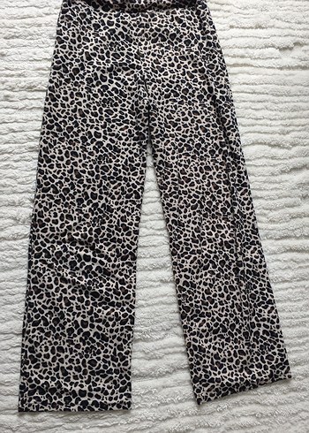 Kadın Geniş Kesim Uzun Leopar Desenli Pantolon - Görsel 3