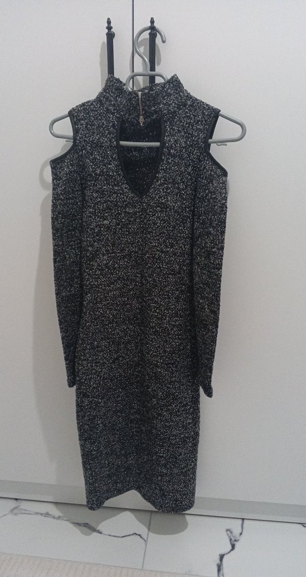 Gri Uzun Kollu V Yaka Triko Elbise - Görsel 3