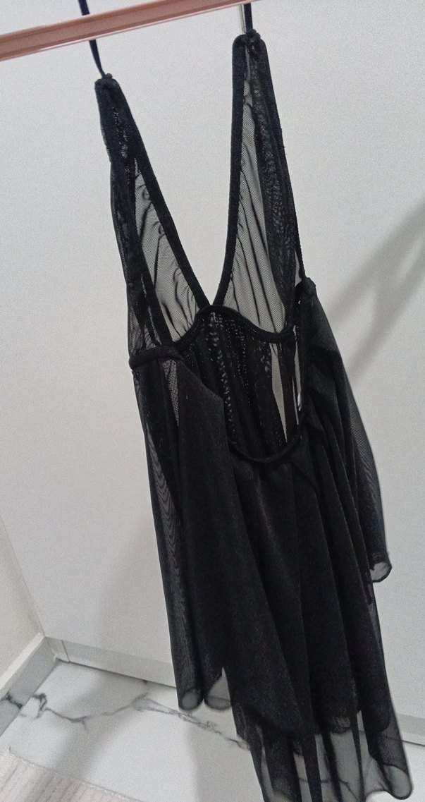 Siyah Gotik İnce Askılı Mini Gecelik - Görsel 3
