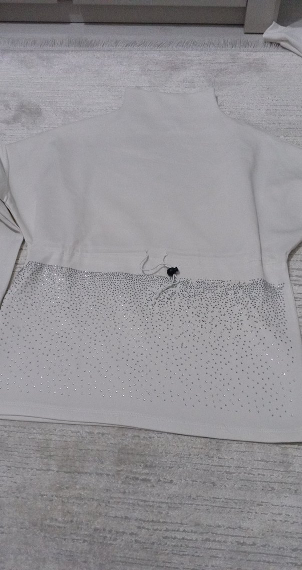 Kızlar için Uzun Kollu Beyaz Sweatshirt - Görsel 2