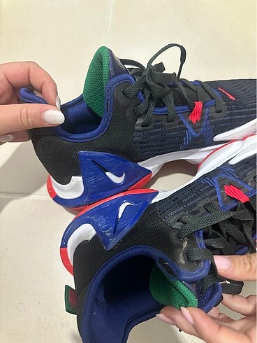 Nike Nike lebron witness
