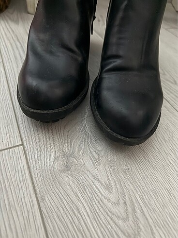 38 Beden Zara bot