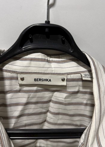 Bershka Çizgili Uzun Kollu Gömlek - Görsel 2