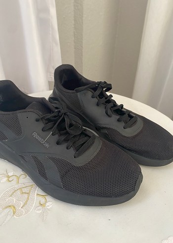 Reebok ürünü