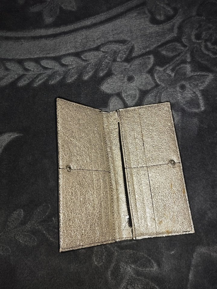 Parlak Altın Yılan Desenli Kadın Deri Cüzdan - Görsel 2