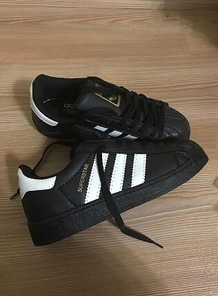 Adidas spor ayakkabı