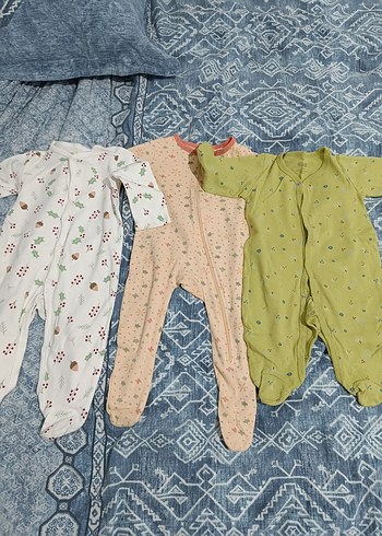 3 Uzun Kollu Bebek Tulum ve 5 adet patikli alt - Görsel 2
