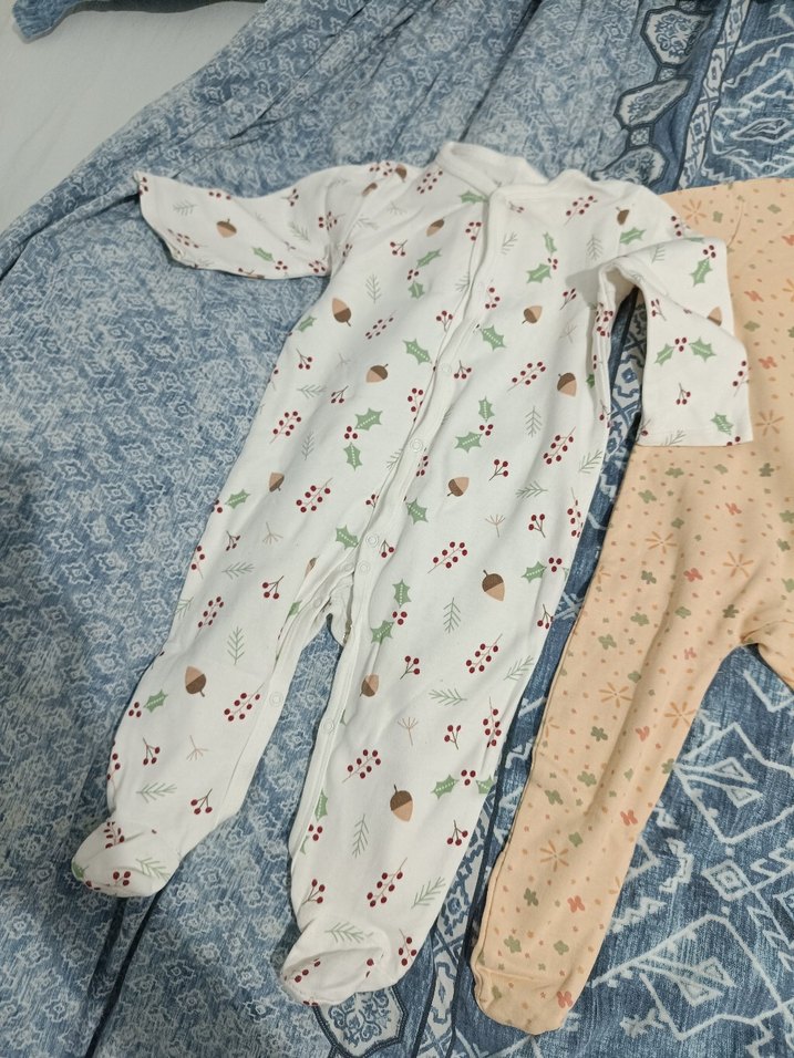 3 Uzun Kollu Bebek Tulum ve 5 adet patikli alt - Görsel 3