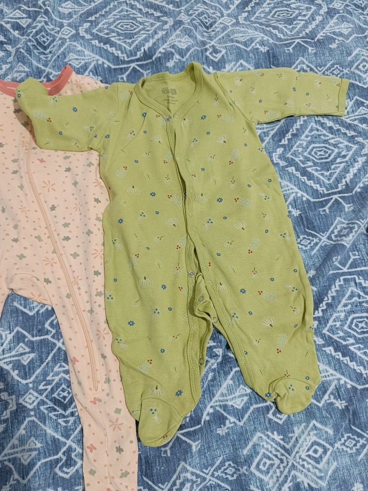 3 Uzun Kollu Bebek Tulum ve 5 adet patikli alt - Görsel 5