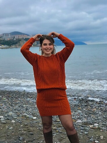 Kiremit rengi ikili takım