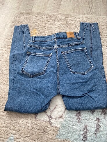 Zara Jeans