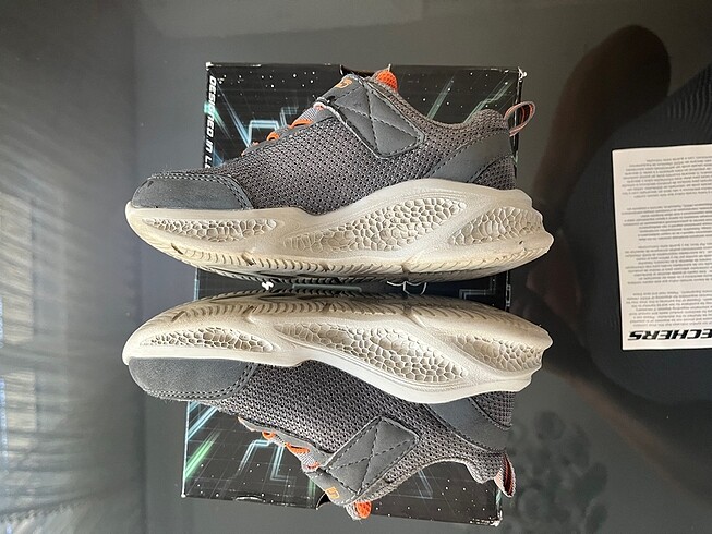 24 Beden gri Renk Skechers ışıklı ayakkabı