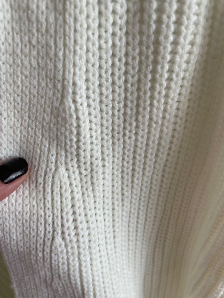 Beyaz V Yaka Örgü Kadın Hırka - Görsel 3