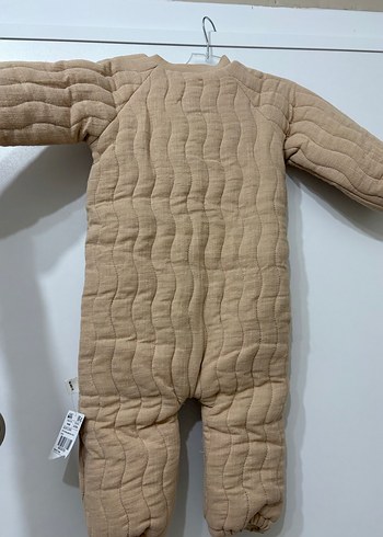 Bej Düğmeli Bebek Tulumu Astronot - Görsel 2