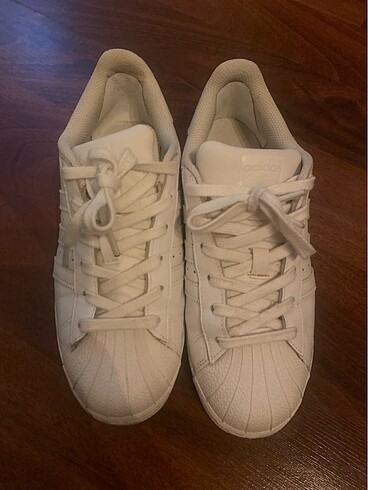 Adidas superstar