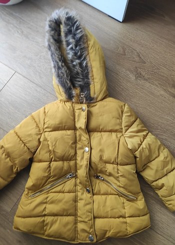 zara Kürk Detaylı Sarı Kız Çocuk Mont