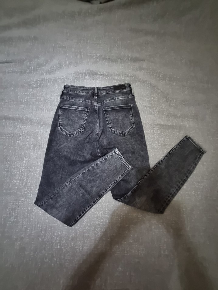 Gri Kadın Denim Dar Kesim Jean - Görsel 2