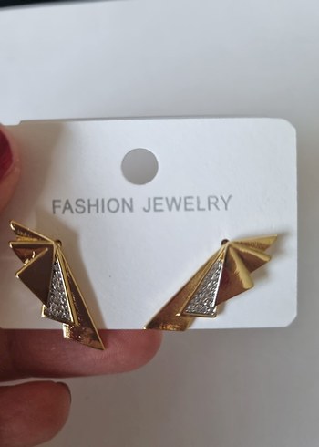 Kadın Altın Renk Parlak Mini Küpe - Görsel 4