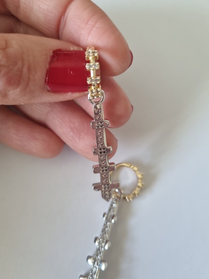 Zincir Detaylı Altın Renk Midi Küpe - Görsel 2