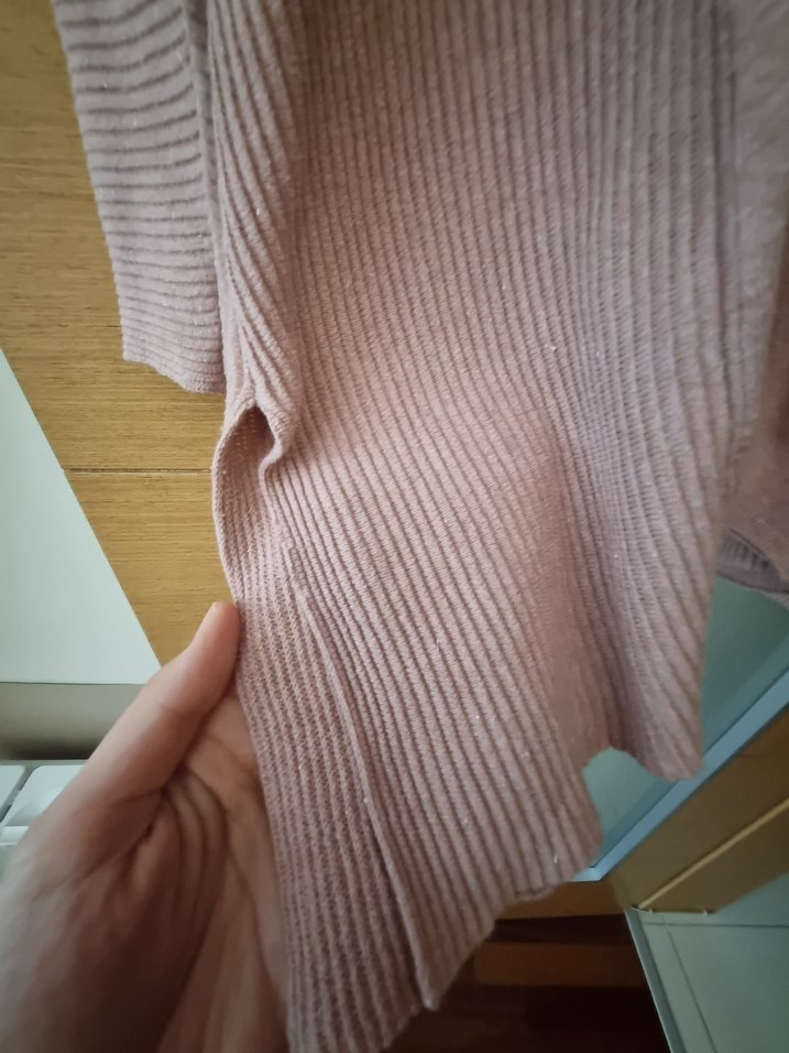 Bej V Yakalı Kadın Triko Kazak - Görsel 4