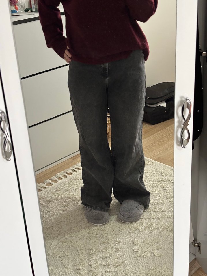 Gri Bol Kesim Kot Pantolon - Görsel 3