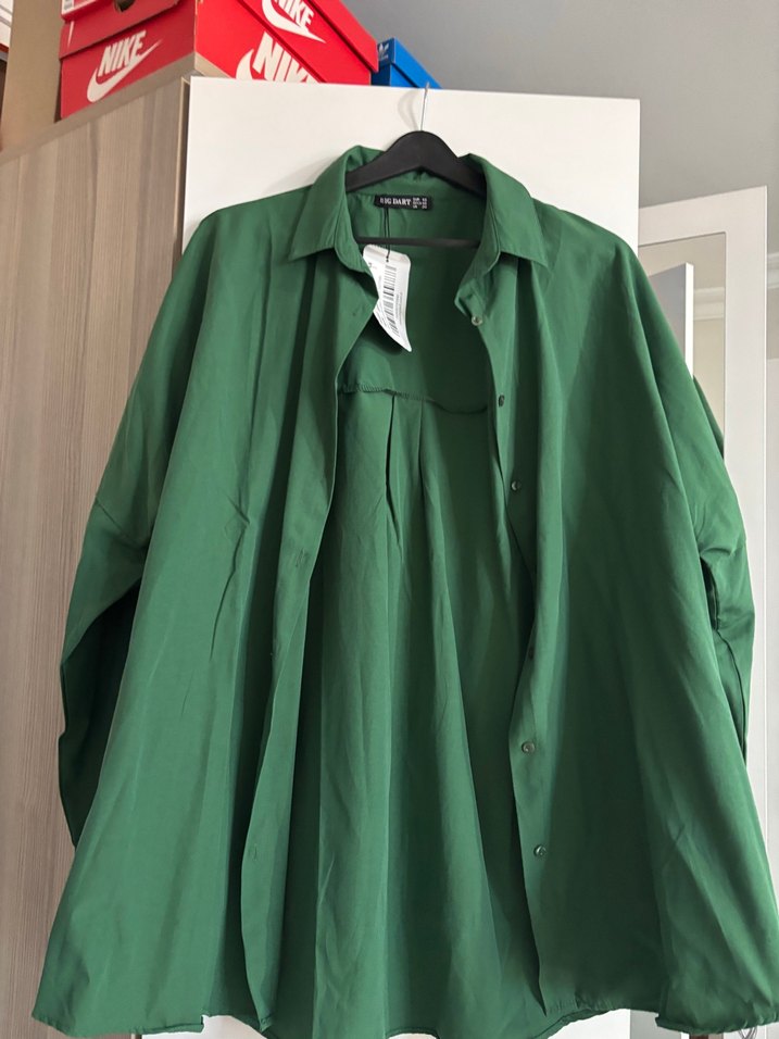 Drapeli Uzun Yeşil Keten Gömlek - Görsel 2