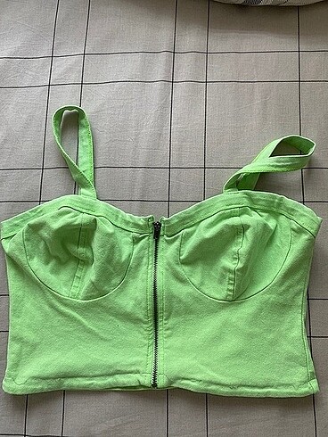 Fermuarlı yeşil crop