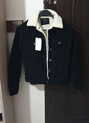 Bershka içi kürklü ceket 