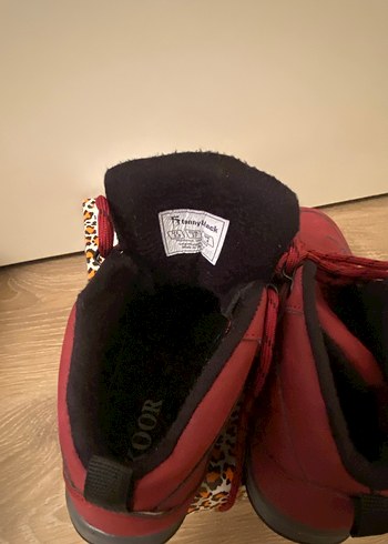 Bordo Bağcıklı  Bot - Görsel 5