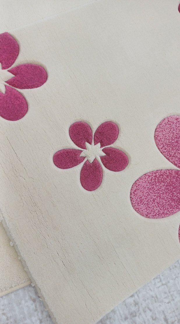 Pembe Çiçek Desenli Modern Halı - Görsel 3