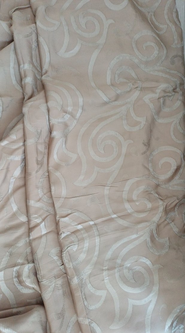 Bej Parlak Desensiz saten perde fonu - Görsel 2