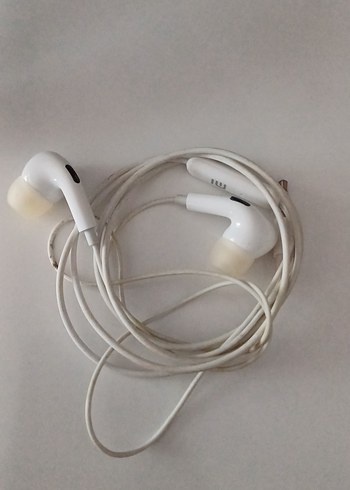 Beyaz Kablolu Kulak İçi Kulaklık - Görsel 2