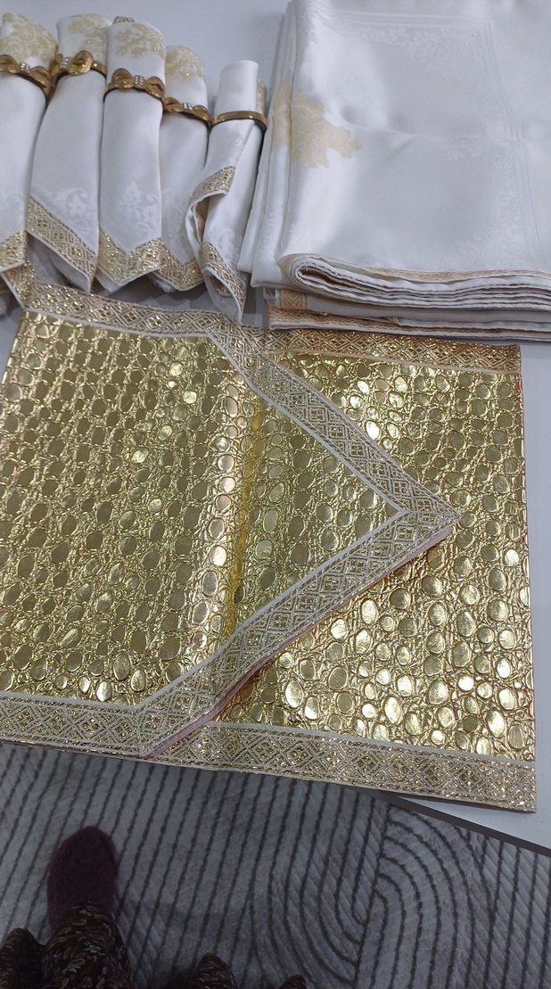 Parlak Beyaz Kurdeleli Klasik Düğün Aksesuarı - Görsel 3