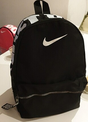 Sıfır nike SIRT ÇANTASI