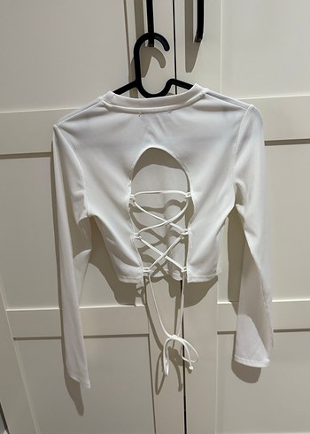 Sırt detaylı bluz - Görsel 4